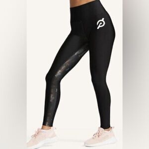 Peloton show up black Floral high rise leggings size small